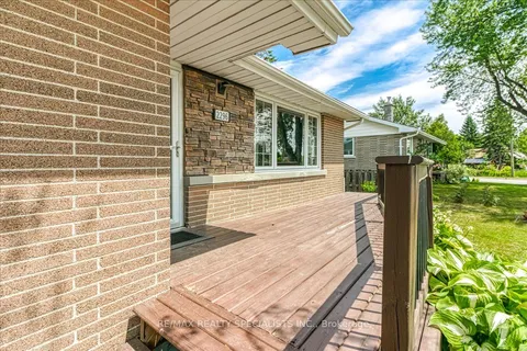 2296 Madison Avenue, ON P3A 2R3