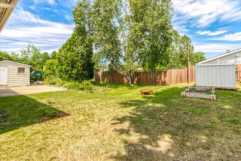 2296 Madison Avenue, ON P3A 2R3