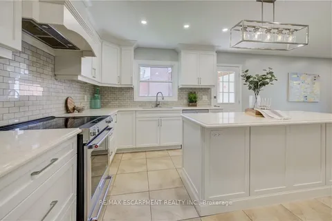 5180 SOUTHGATE Avenue, ON L2E 7G5