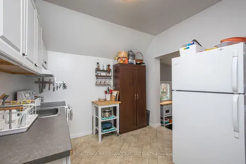 88 Aylmer Avenue, ON K1S 2X5