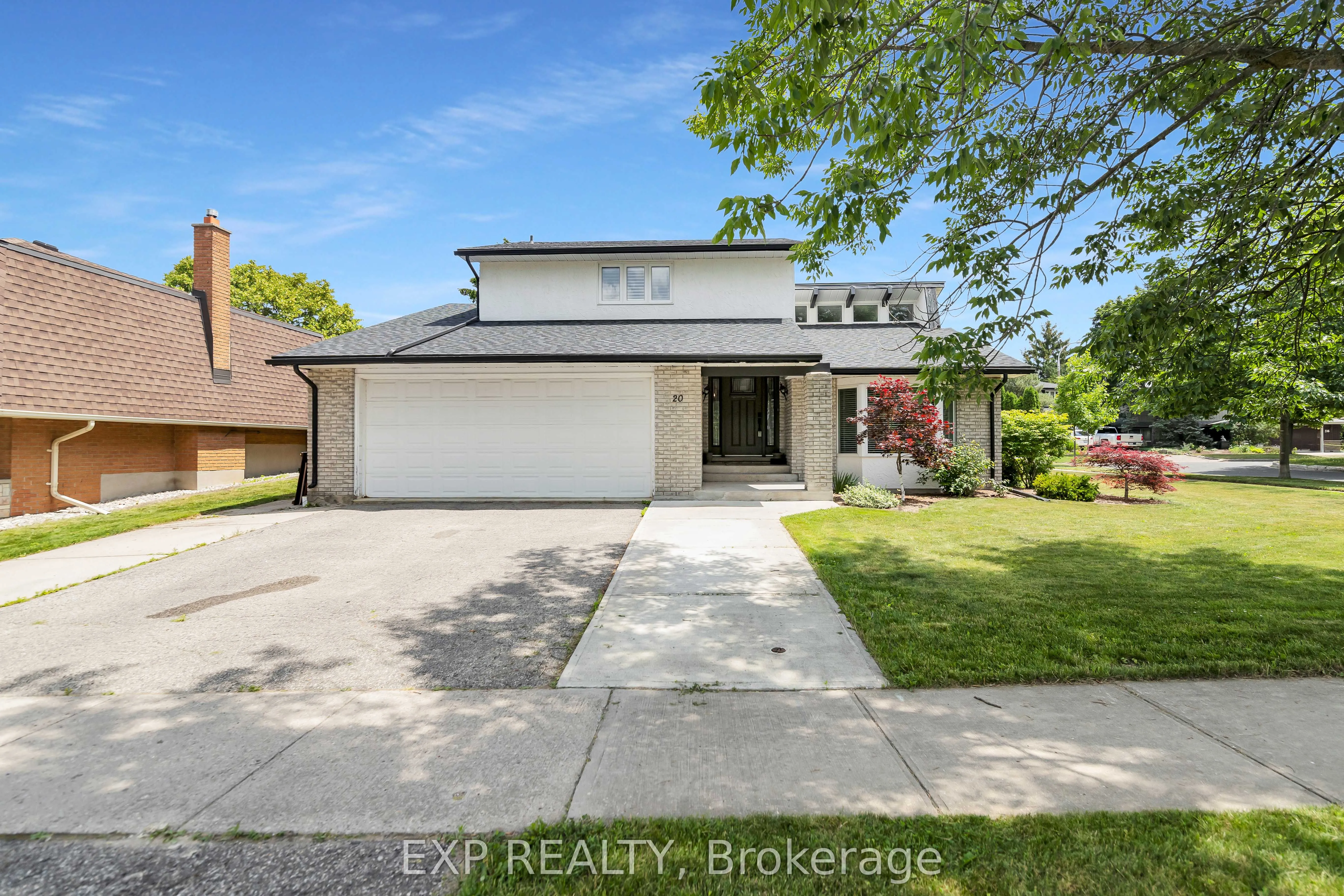 30 Blue Spruce Court, ON N2N 1L1