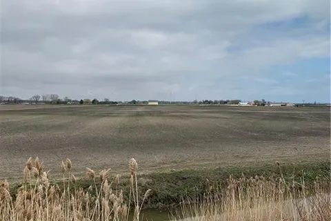 18094 Erie Shore Drive, ON N0P 1A0