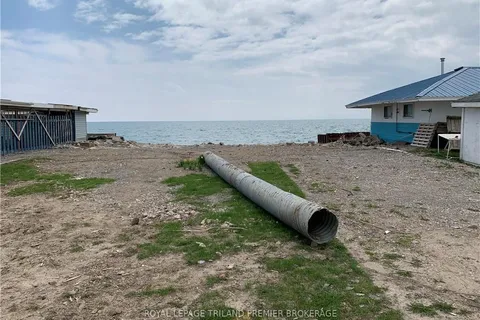 18094 Erie Shore Drive, ON N0P 1A0