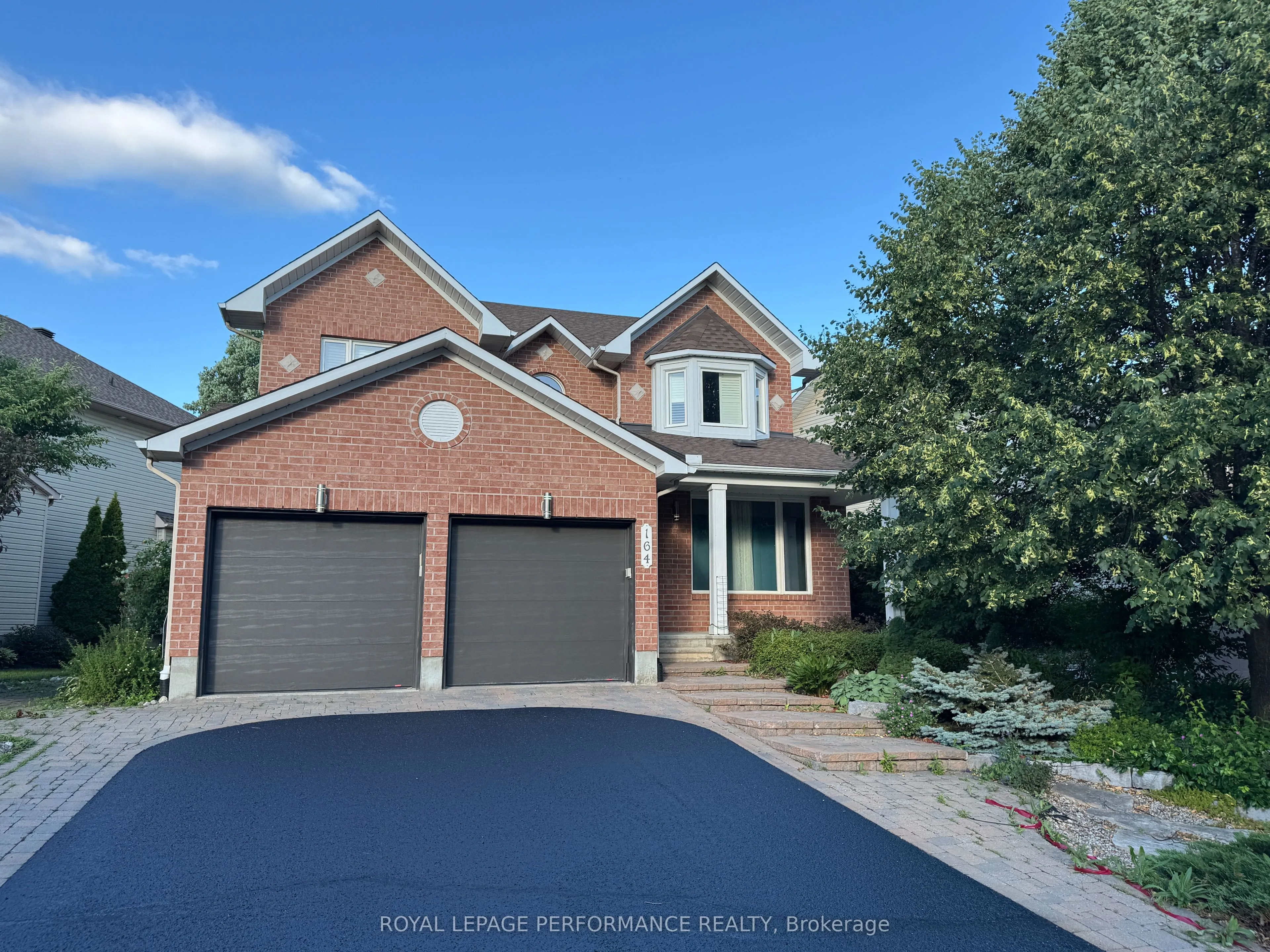 164 Copperwood Street, ON K1C 7S3