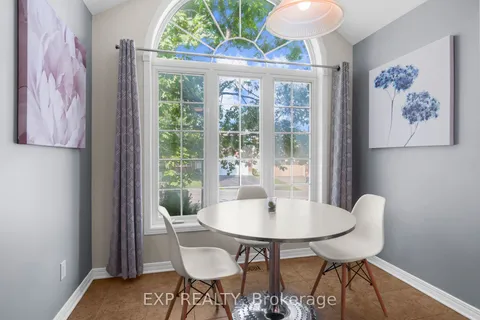 114 ECHOWOODS Avenue, ON K2S 2E7