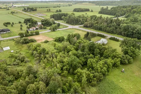 PT LT 1 CON 6 Road, ON K4K 1K7