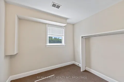 1215 Johnson Street, ON K7M 2P1