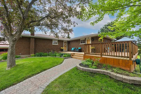 38 Willowbank Road, ON K7G 2V5