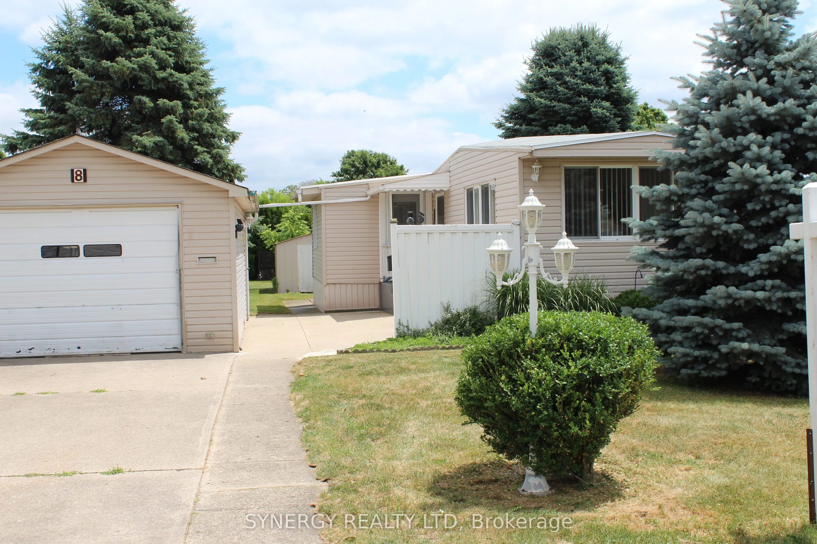 8 STEWART Street, ON N7G 3K8