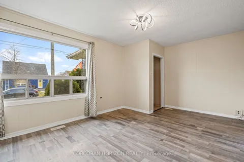 11 BEVERLY Street, ON L2P 2J9