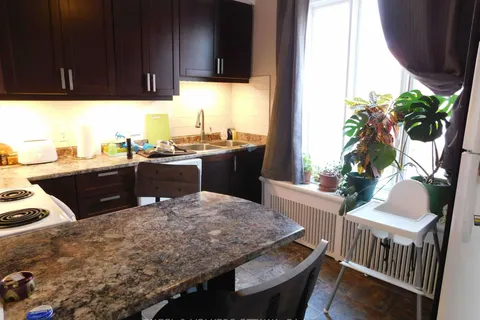 219 Cobourg Street, ON K1N 8H9