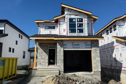 216 Superior Drive, ON K7N 0E5