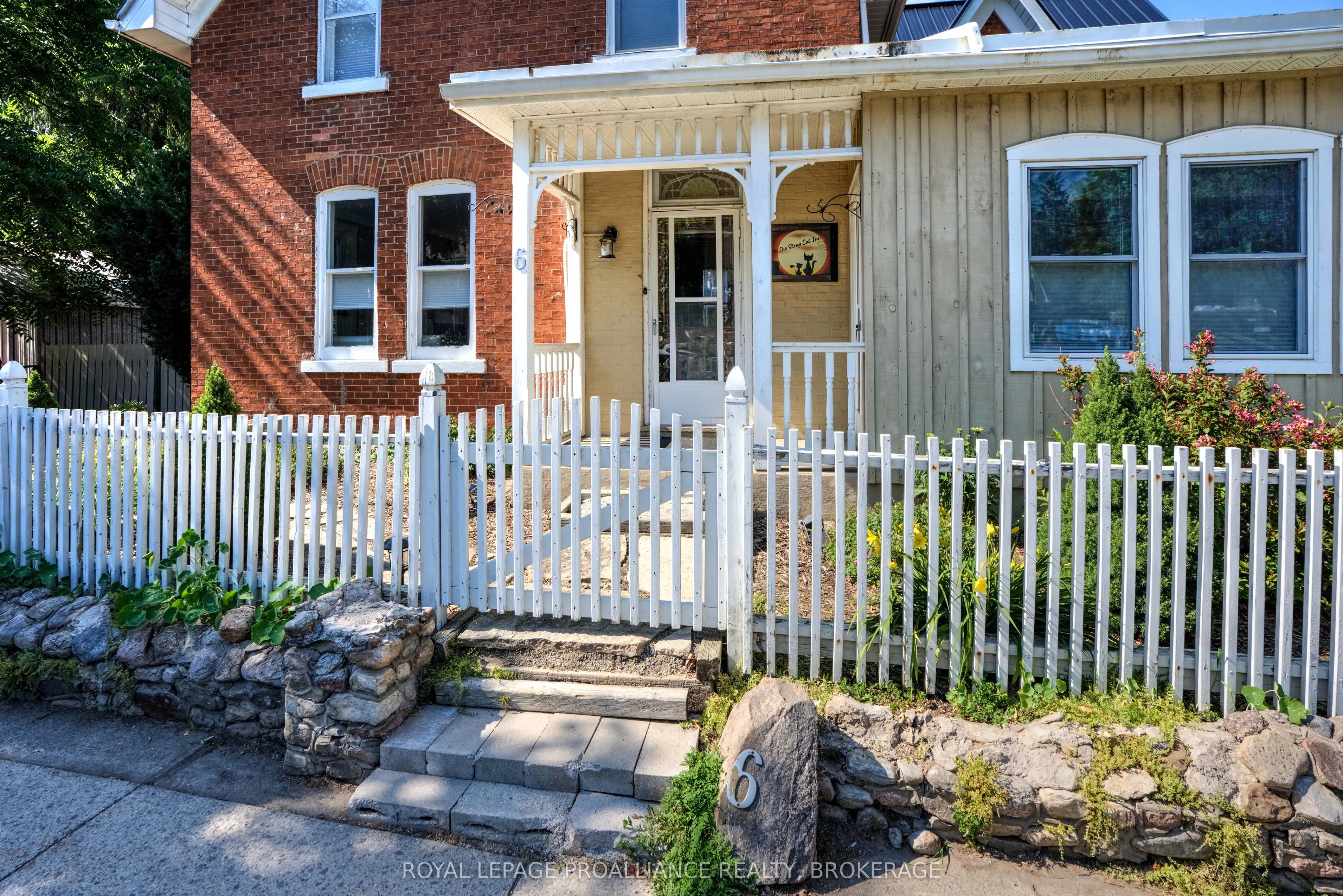 6 Spring Street, ON K0G 1X0