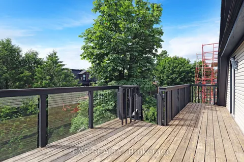 22 Delaware Avenue, ON K2P 0Z3