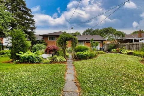 20 Westdale Drive, ON L3C 2S2