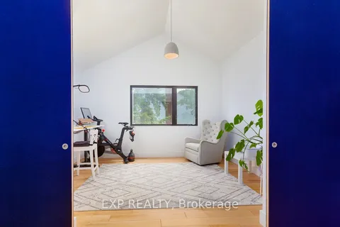 179 MOUNTBATTEN Avenue, ON K1H 5V6