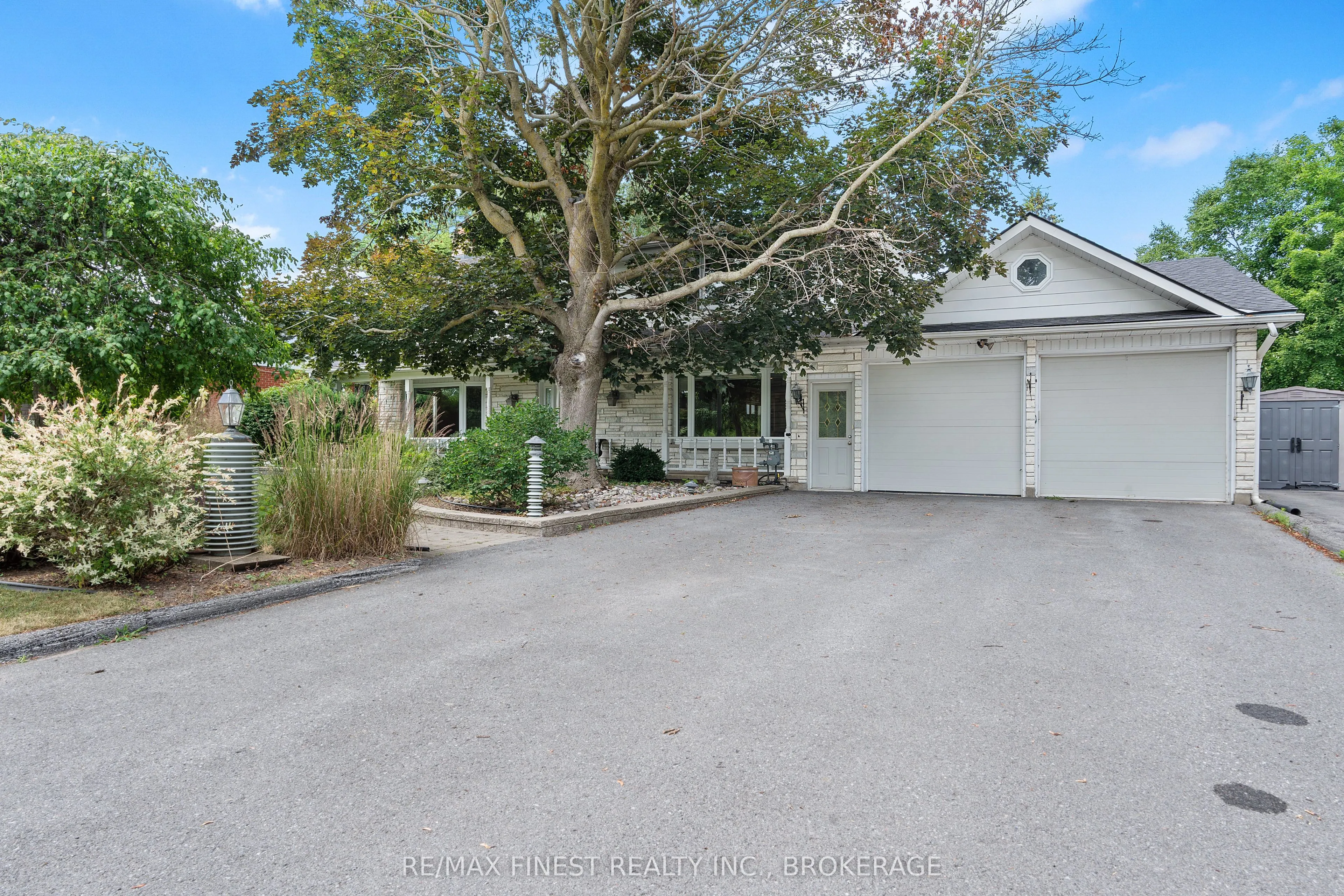 1021 Sydenham Road, ON K7M 3L8