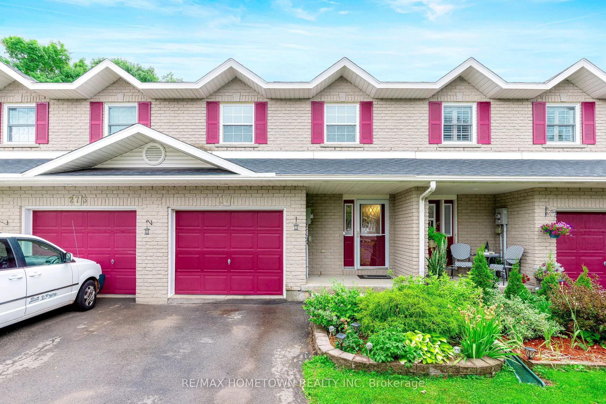 271 Beley Street, ON K6V 7M8