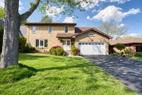 9 Ullswater Crescent, ON N6G 4L4