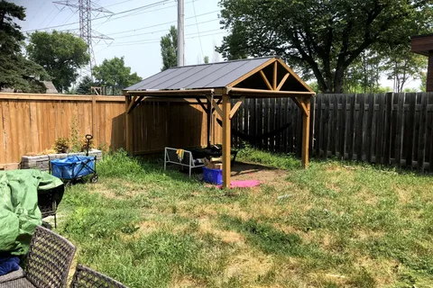 831 Beach Boulevard, ON L8H 6Z2