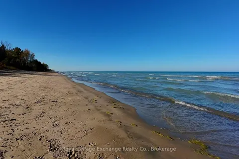 40 Vozka Drive, ON N2Z 0B3