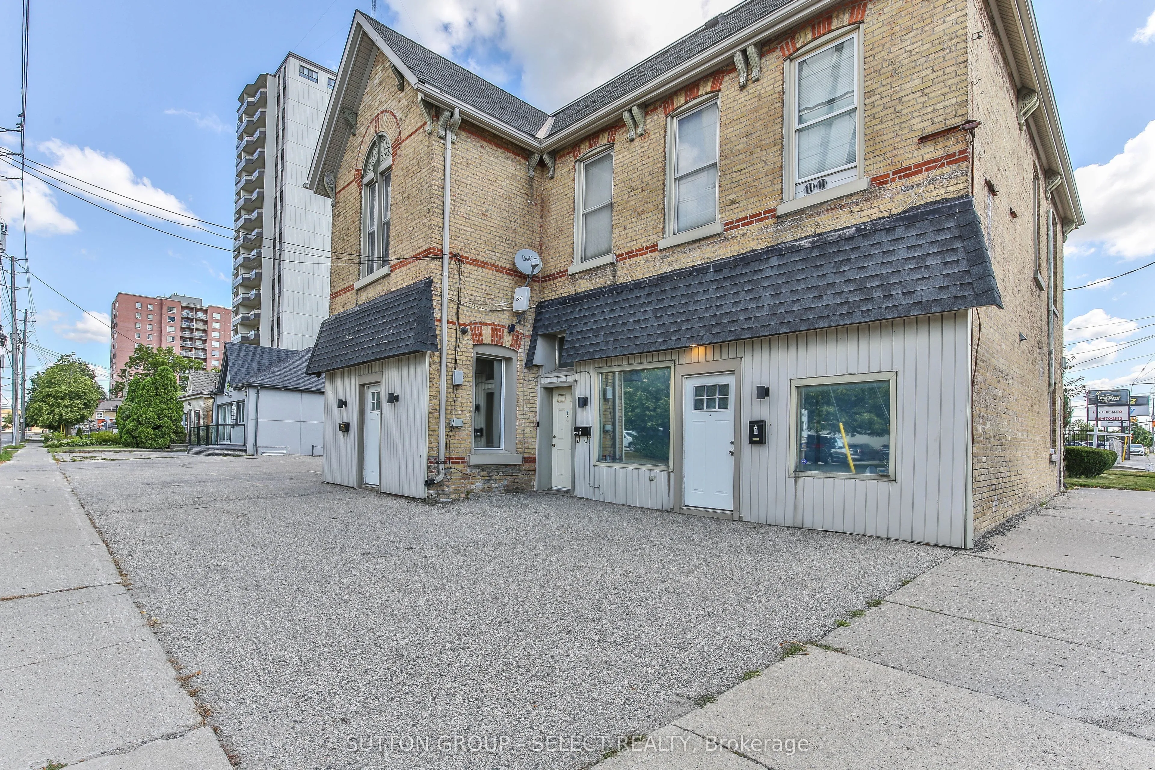 330 BURWELL Street, ON N6B 2V9