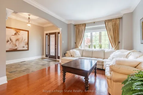 7 Riesling Street, ON L3M 5S1