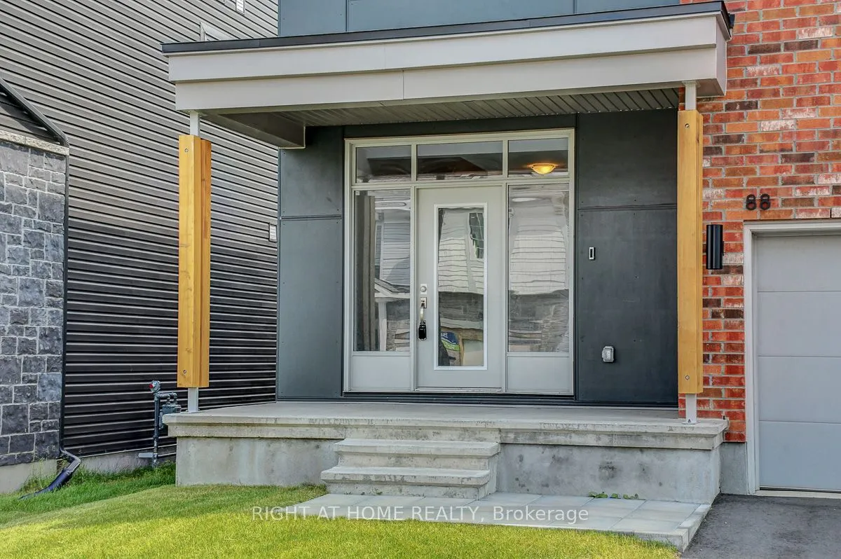 88 Esban Drive, ON K1X 0H3
