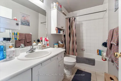 10 Woodland Drive, ON L3C 7C9