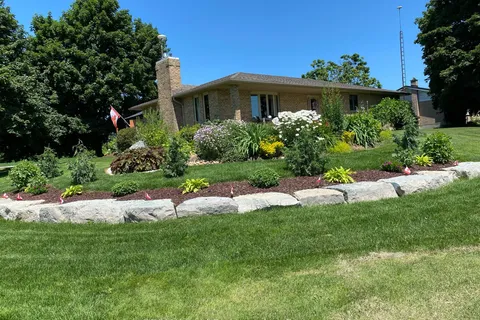 1A Crawford Street, ON N0G 2W0