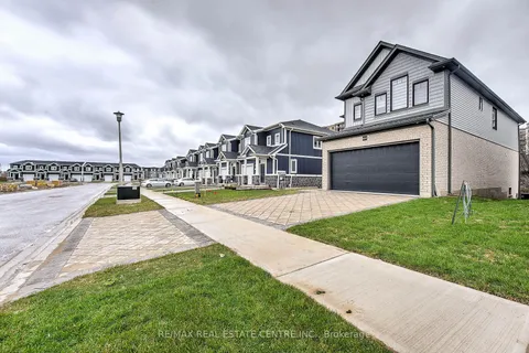 1600 Noah Bend, ON N6G 0T2
