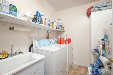 569 Garbutt Terrace, ON K9H 7S9