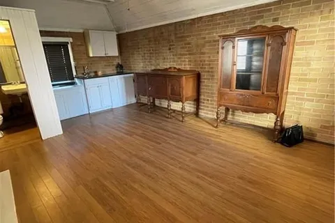 39 Norfolk Street, ON N3Y 3N6