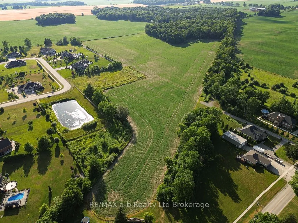 000 Deer Crescent, ON N0J 1C0