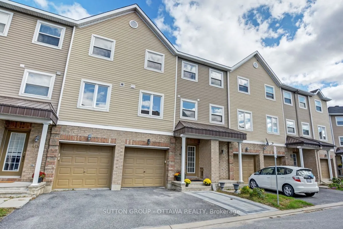 408 Sadar Private, ON K2J 3T3