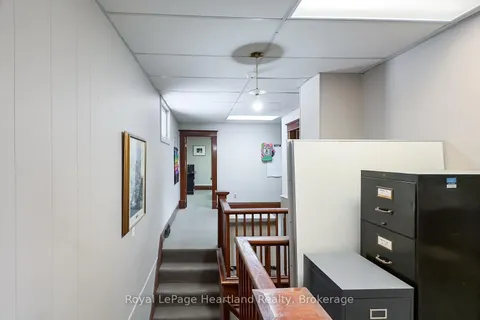 405 QUEEN ST N/A, ON N0M 1H0