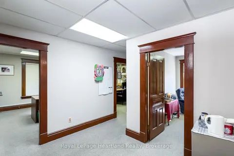 405 QUEEN ST N/A, ON N0M 1H0