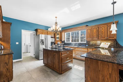 108 MURRAY Street, ON K8V 5P4