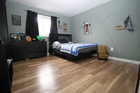 4 Langrell Avenue, ON N4G 5X8