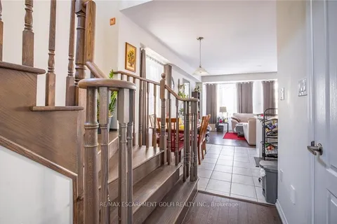 8713 Sourgum Avenue, ON L8P 2J5