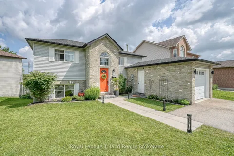 109 Canrobert Street, ON N4S 8X5