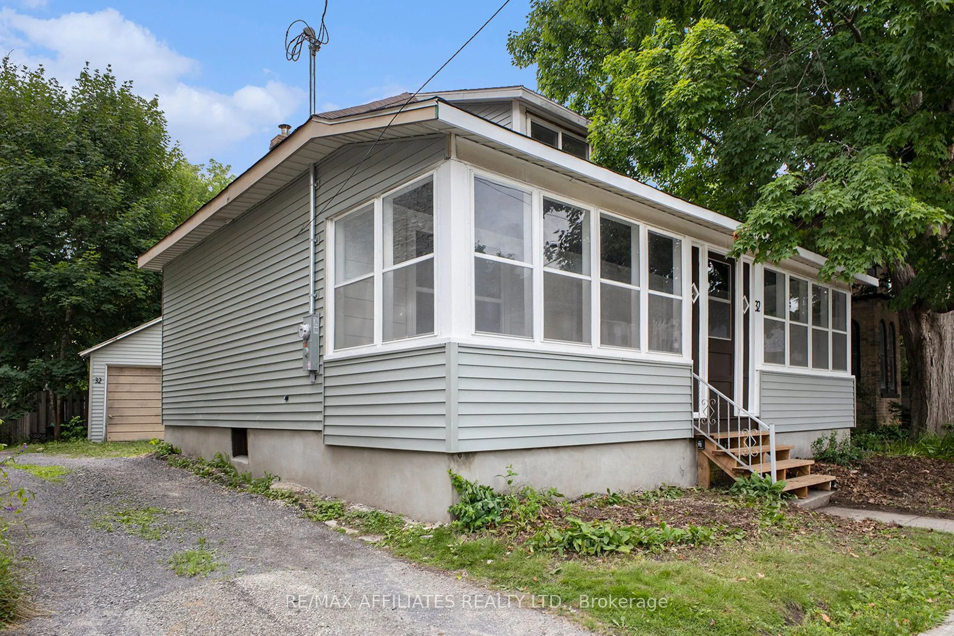32 D'Arcy Street, ON K7H 2V2