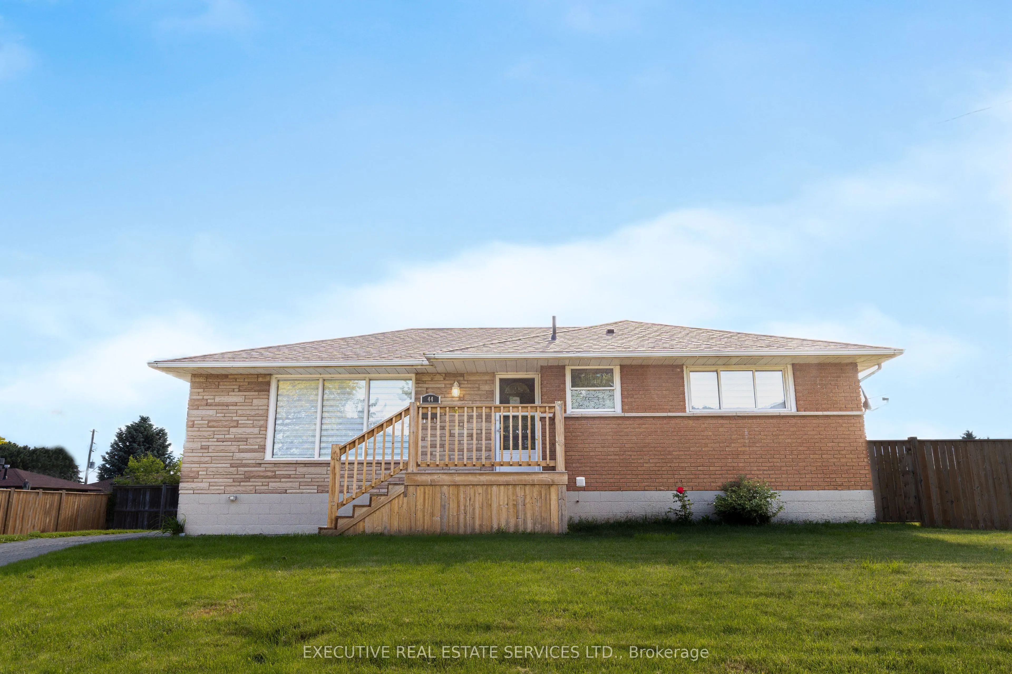 44 Woodsview Avenue, ON L3M 3T1