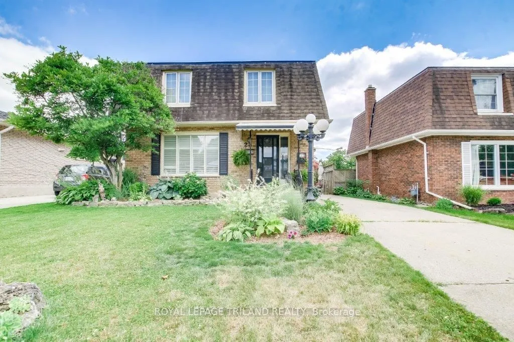 23 Dyer Street, ON N5R 5K2