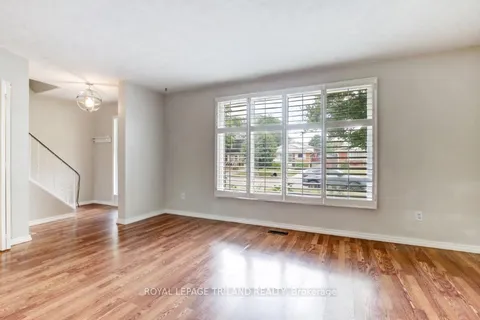 23 Dyer Street, ON N5R 5K2