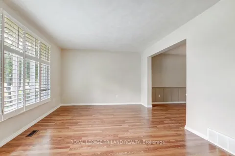 23 Dyer Street, ON N5R 5K2