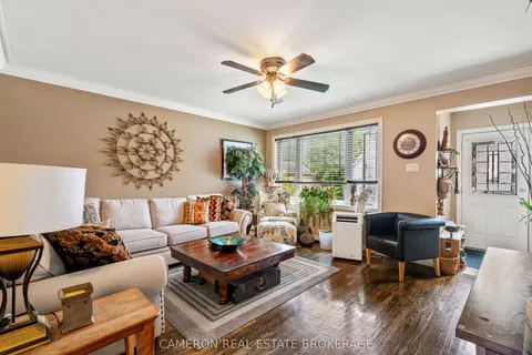 25 Sixth Street, ON K6J 2W2