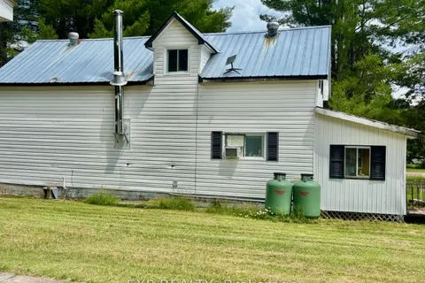 5835A Matawatchen Road, ON K0J 1R0