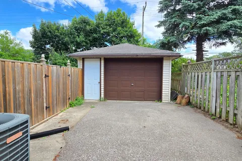 138 MARK Street, ON N5V 2G9