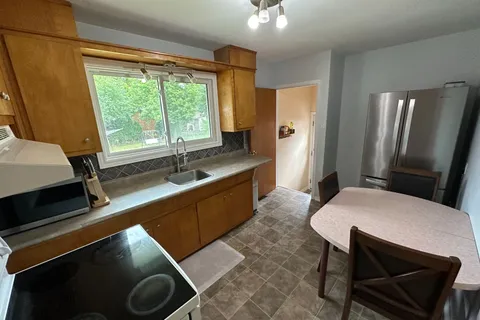 25 Hawkesbury Avenue, ON N5V 2J9